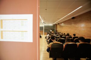 Más de 100 estudiantes se acercan por primera vez a la investigación en el ICMAT